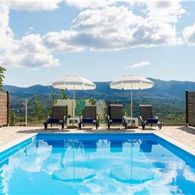 5 bedroom villa with pool, near Acharavi, sleeps 9